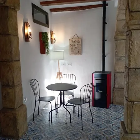 El Manantial Inn